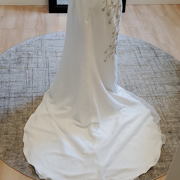 Moonlight Bridal Dresses Size Tag 12 But Runs Small Ivory Chiffon